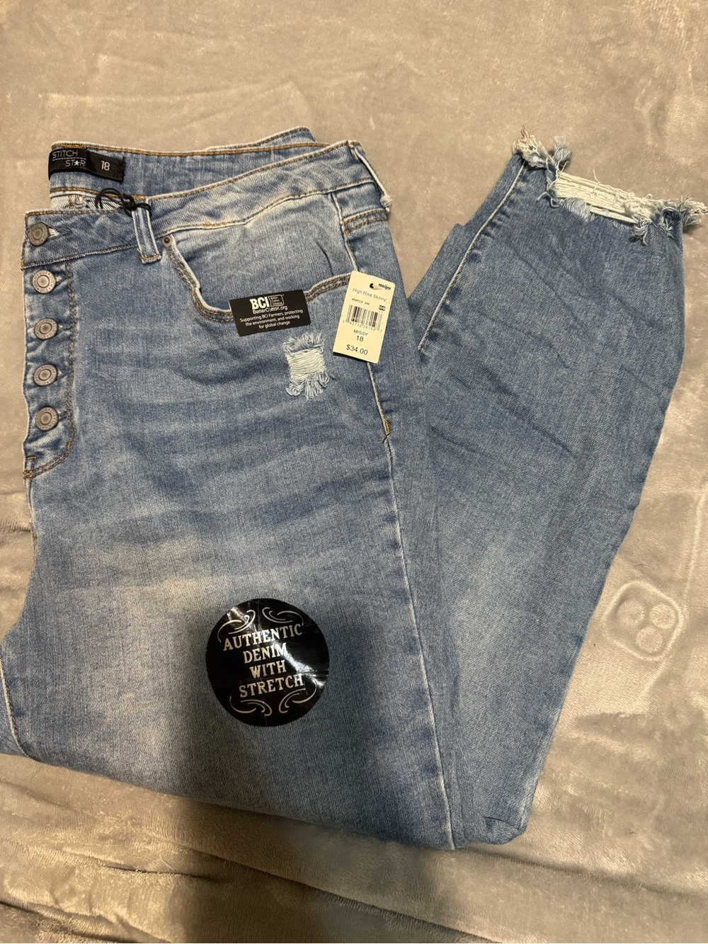 Frayed Hem Light Blue Denim Jeans